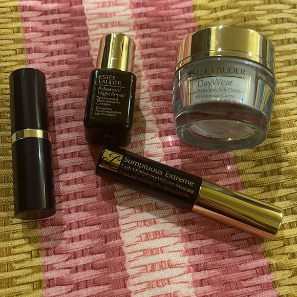 Estée Lauder Set NWT - Picture 2 of 5